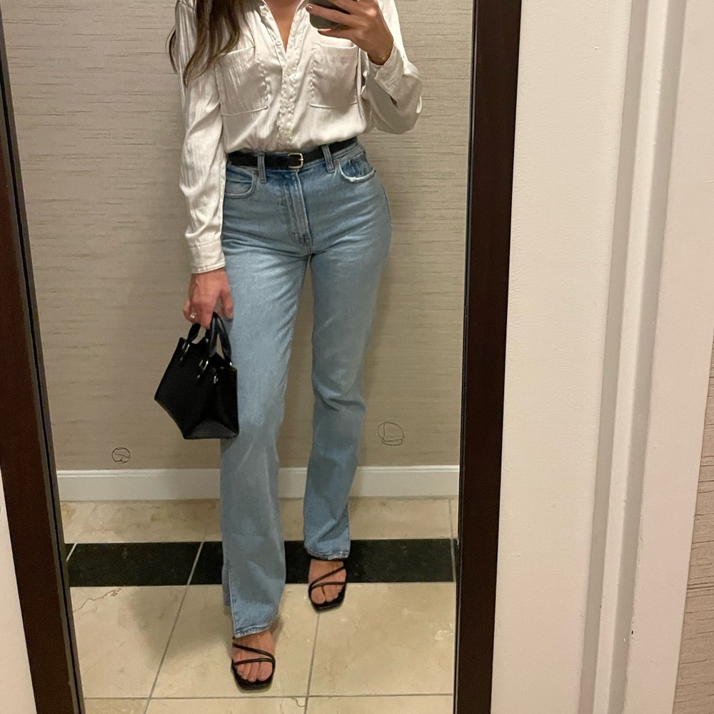 Abercrombie Ultra High Rise 90s Straight Jean with Vent Hem Size 24